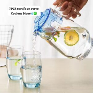 CARAFE EN VERRE BLEU ET 6 TASSES